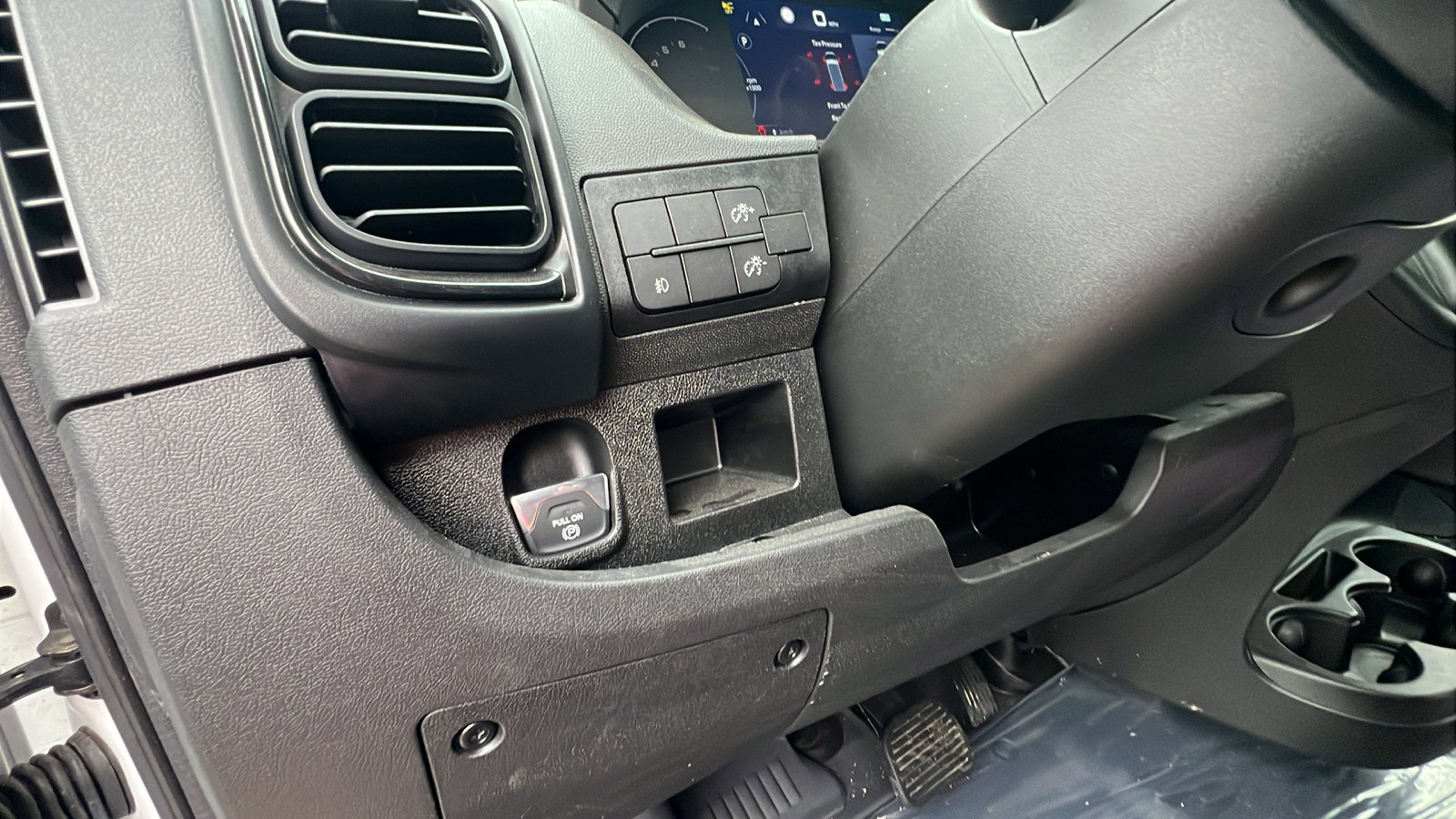 Used 2025 RAM ProMaster 2500 w/ Premium Convenience Group image 21