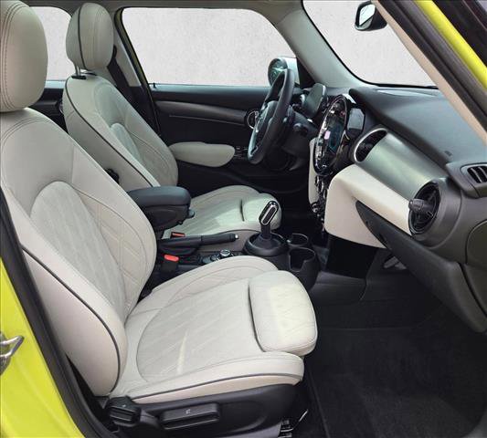 Used 2023 MINI Cooper S w/ Signature Upholstery Package image 20