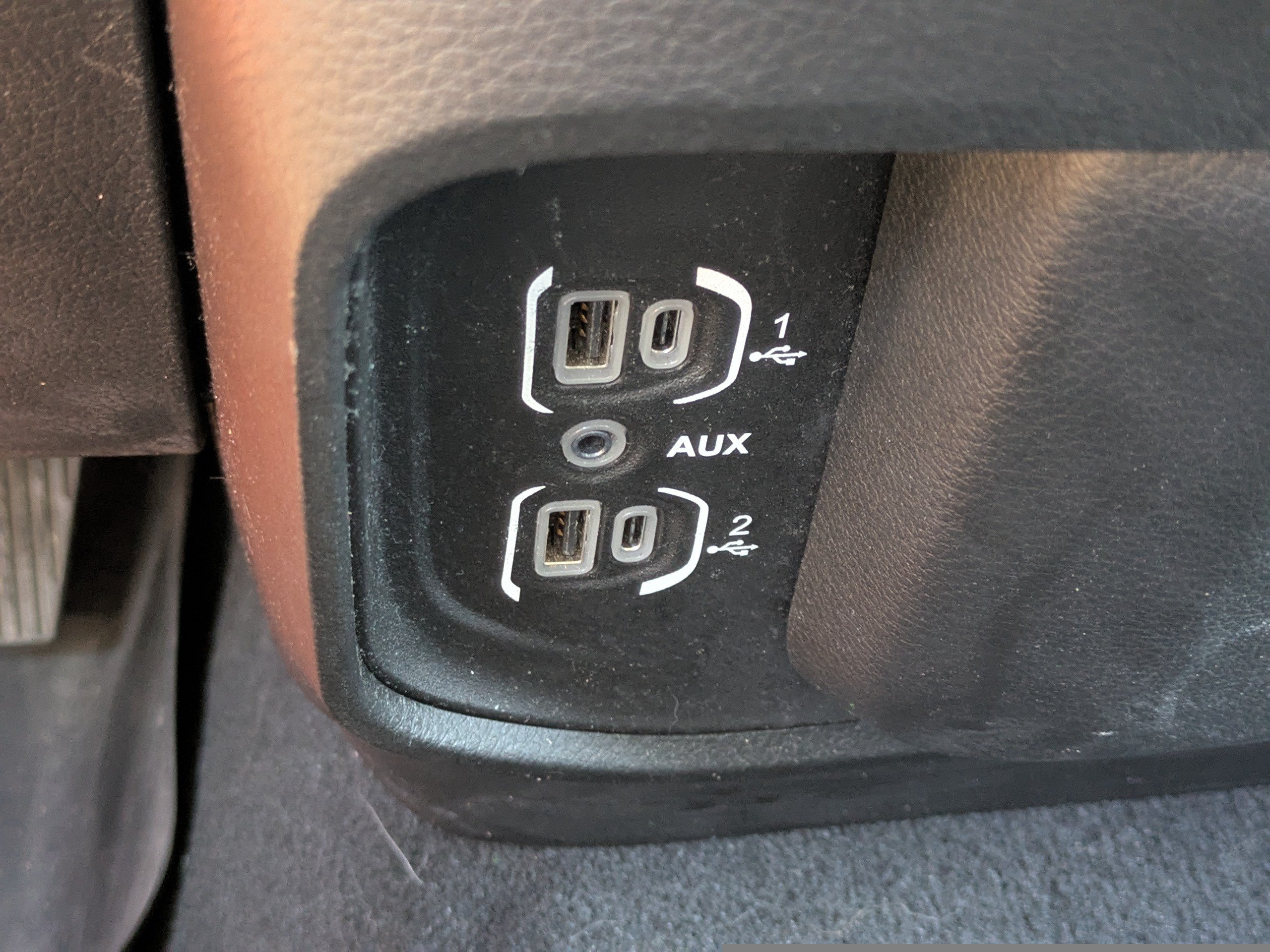 Used 2019 RAM 1500 Laramie AWD/4WD image 30