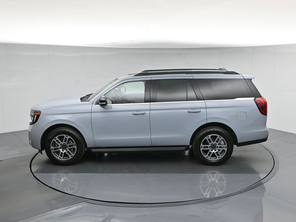 Used 2025 Ford Expedition Active image 44