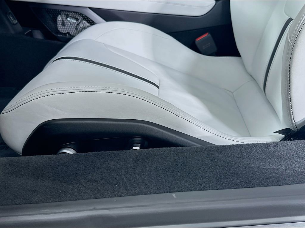 Used 2025 Lotus Emira image 21