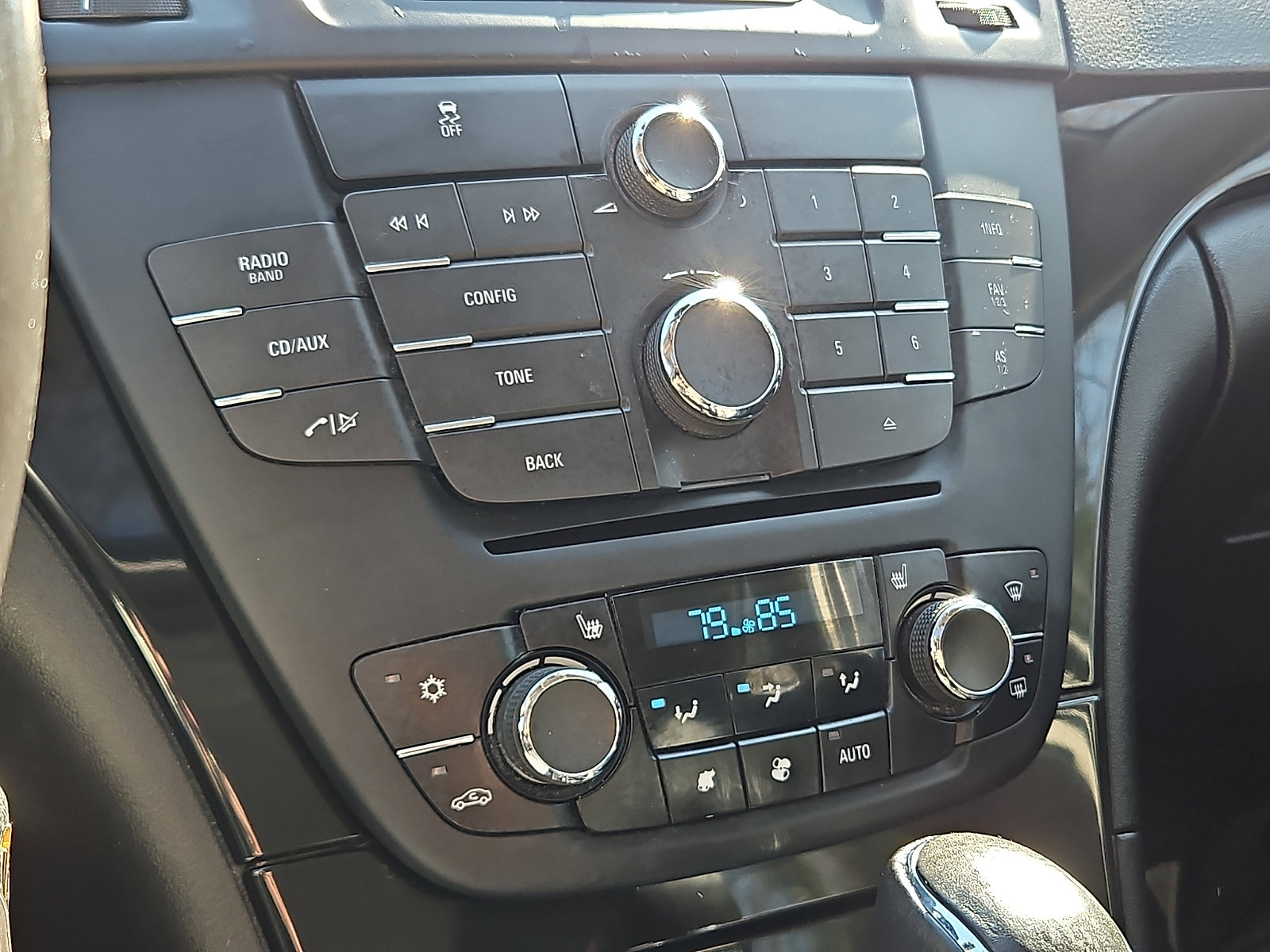 Used 2011 Buick Regal CXL w/ RL2 Preferred Equipment Group image 16