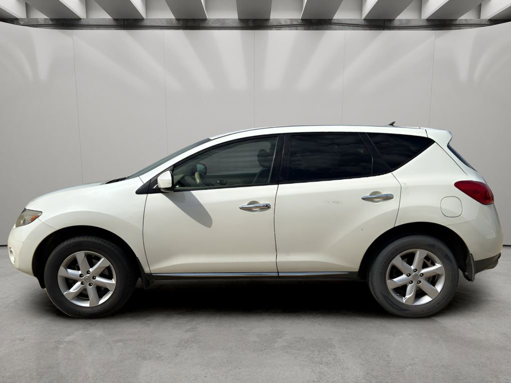 Used 2010 Nissan Murano S image 2