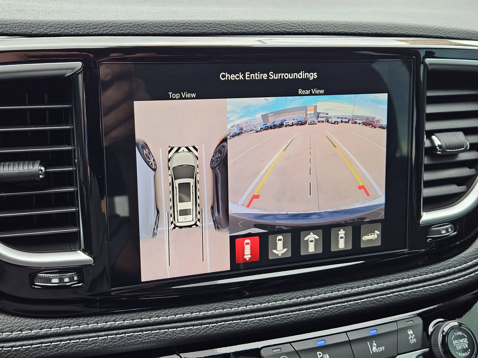 New 2026 Chrysler Pacifica Limited w/ Uconnect Theater Family Group image 19