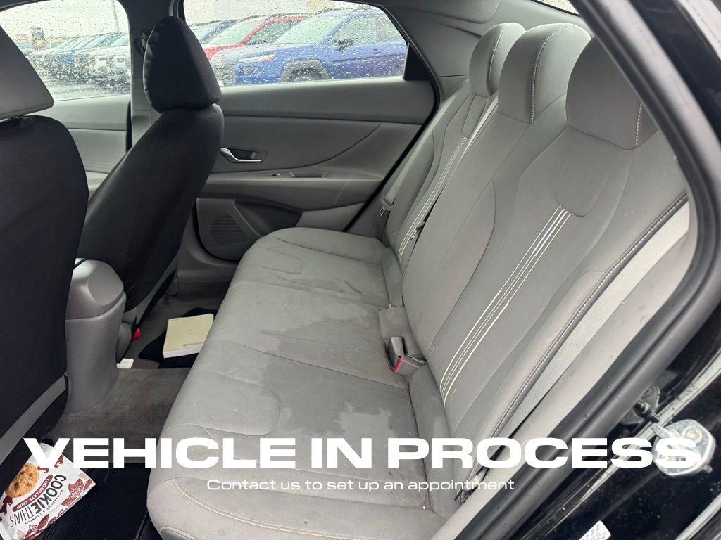 Used 2021 Hyundai Elantra SEL w/ Cargo Package image 9