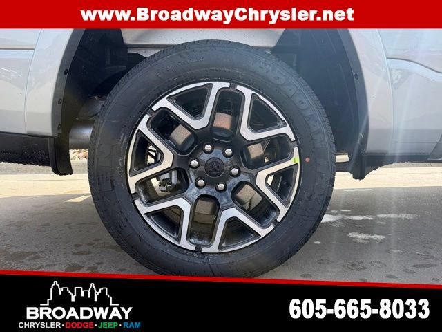 New 2026 RAM 1500 Laramie AWD/4WD image 9