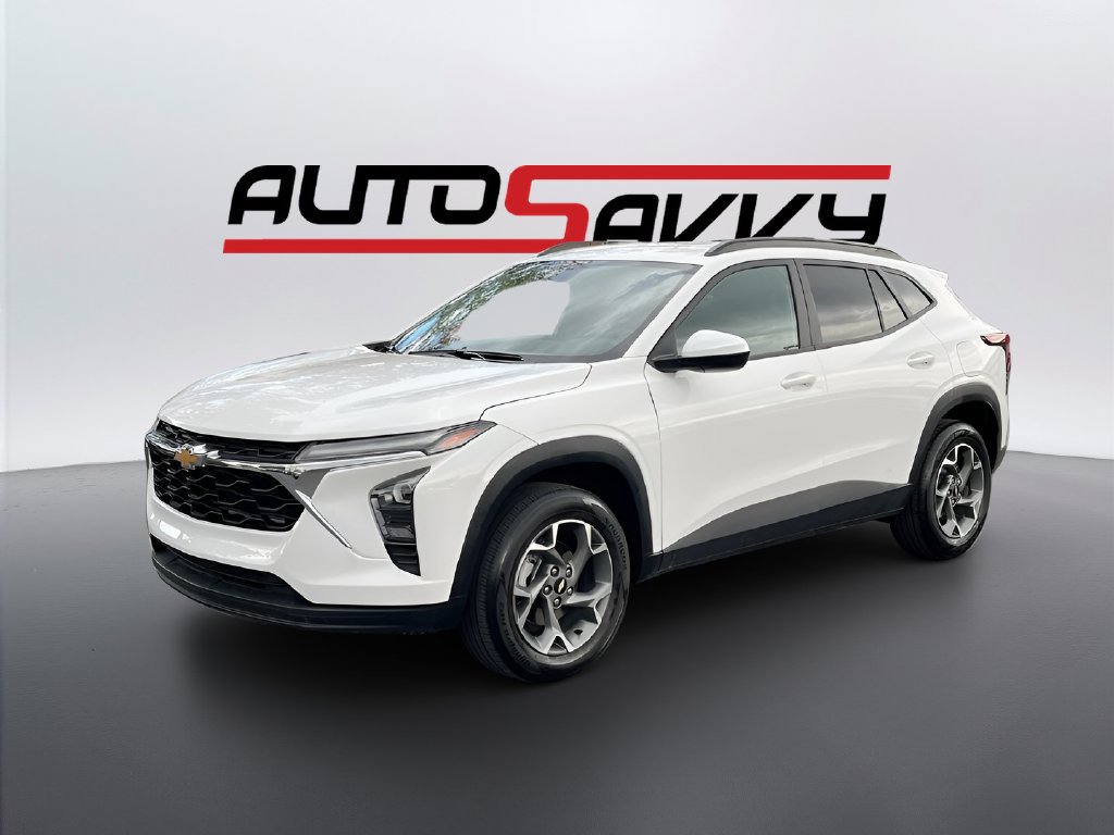 Used 2026 Chevrolet Trax LT FWD image 3