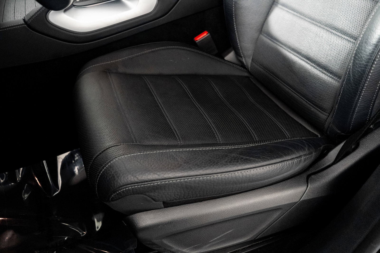 Used 2023 Mercedes-Benz GLS 580 4MATIC image 36