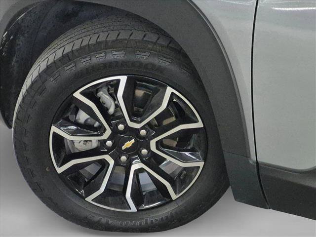 Used 2023 Chevrolet TrailBlazer ACTIV w/ Sun and Liftgate Package FWD image 10