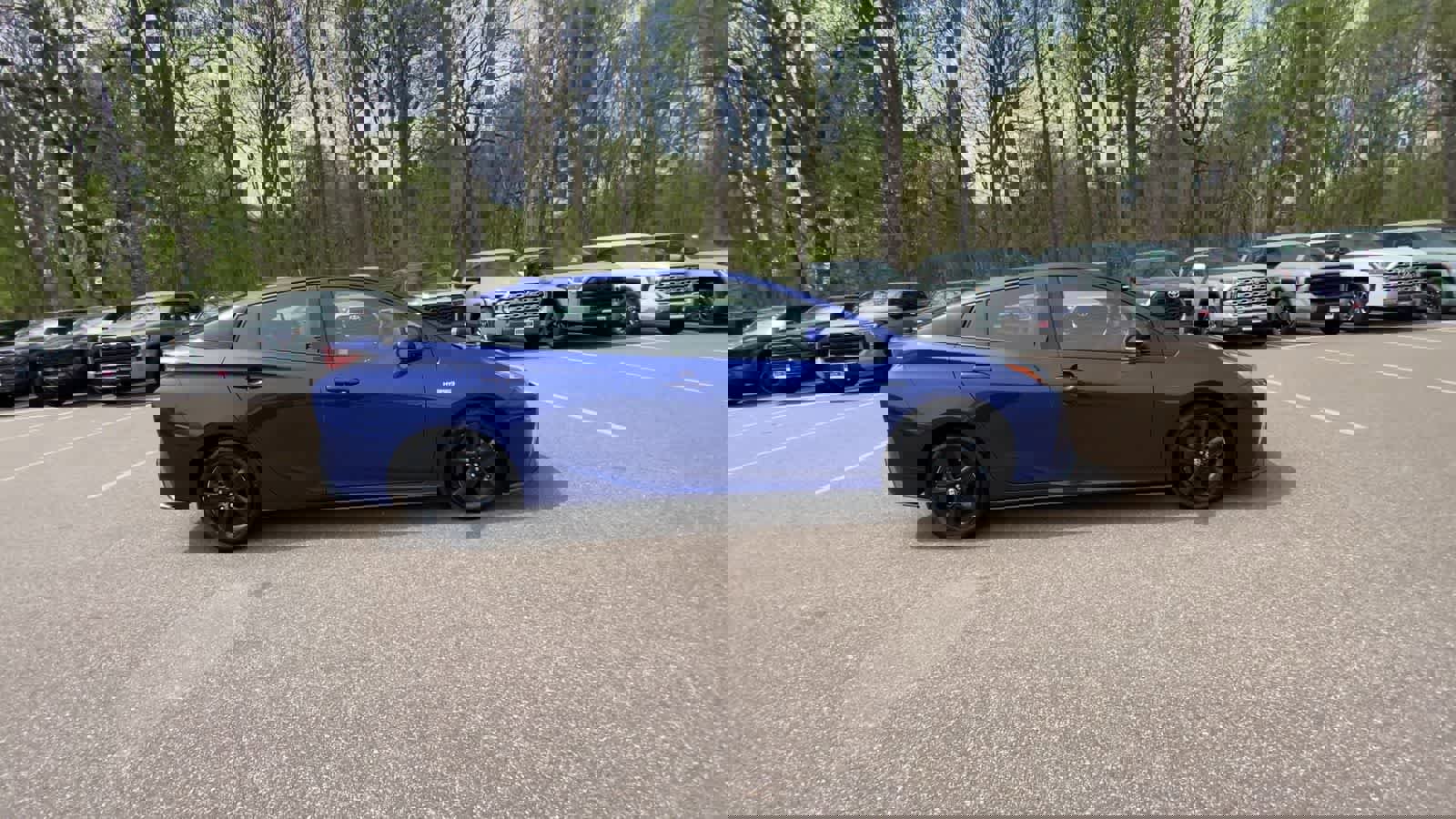 Used 2018 Toyota Prius Three Touring w/ Appearance Package FWD image 13