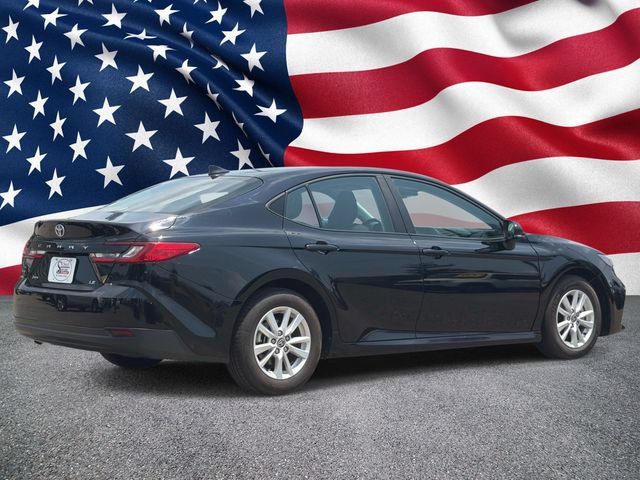 Used 2025 Toyota Camry LE FWD image 6
