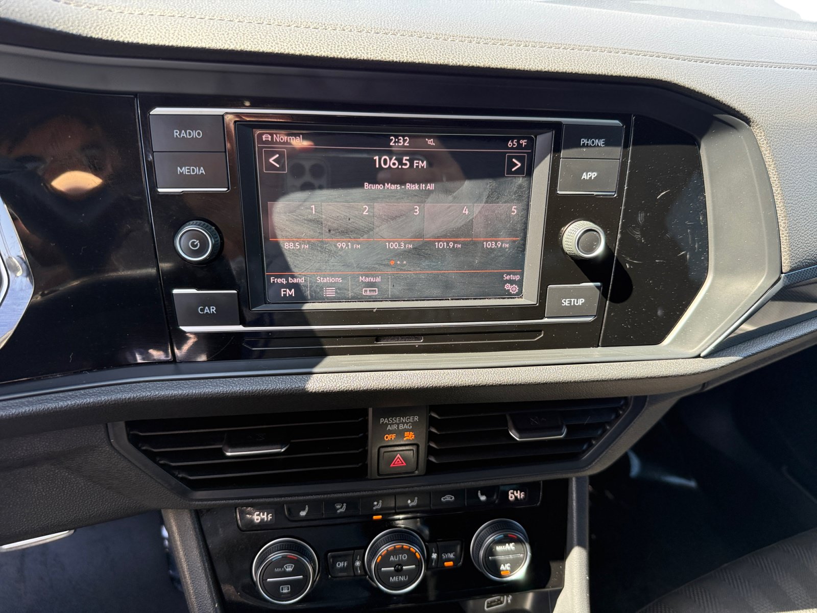 Used 2019 Volkswagen Jetta GLI FWD image 12