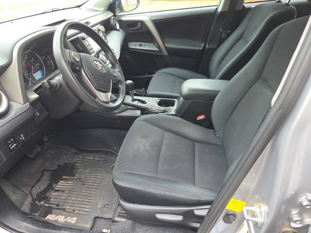 Used 2016 Toyota RAV4 LE AWD/4WD image 21