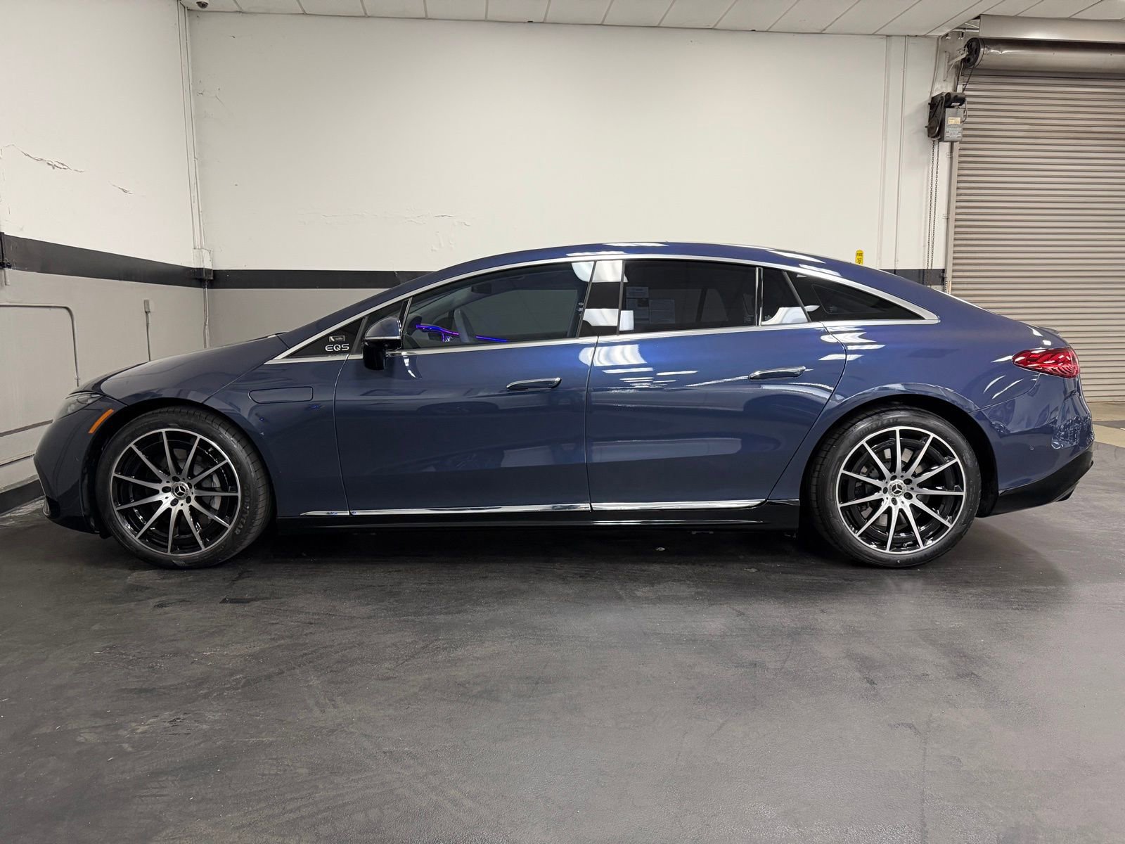 Certified 2023 Mercedes-Benz EQS 580 4MATIC Sedan image 9