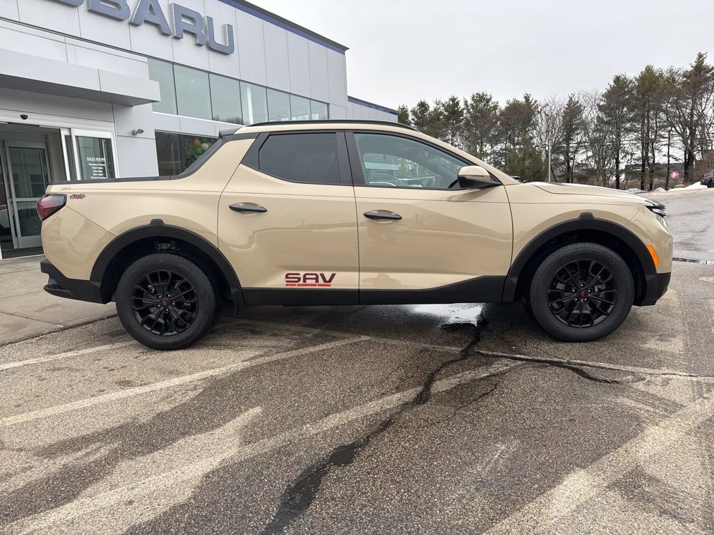 Used 2023 Hyundai Santa Cruz SEL w/ Activity Package image 3