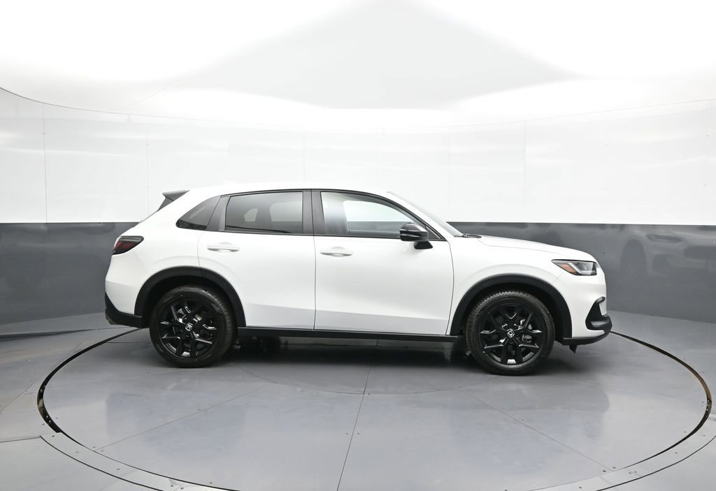 Used 2024 Honda HR-V Sport image 5