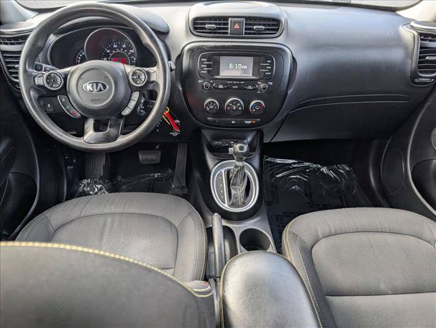 Used 2016 Kia Soul + FWD image 15