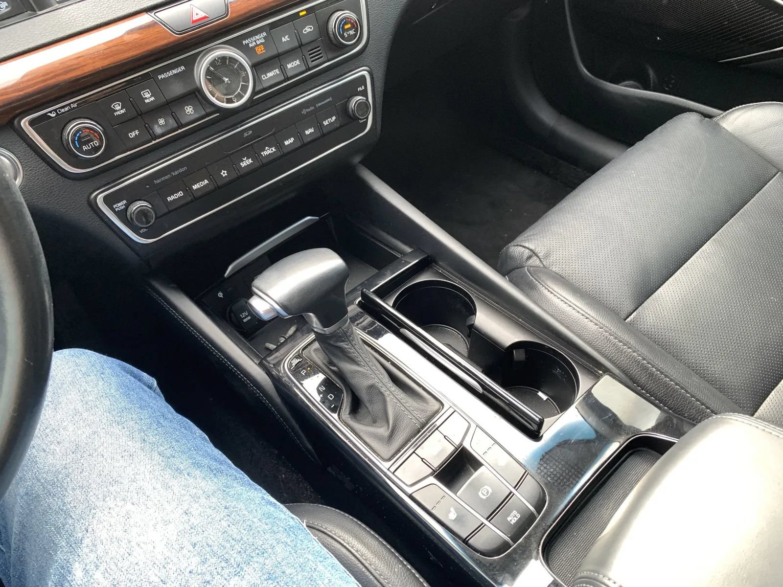 Used 2019 Kia Cadenza Technology FWD image 15