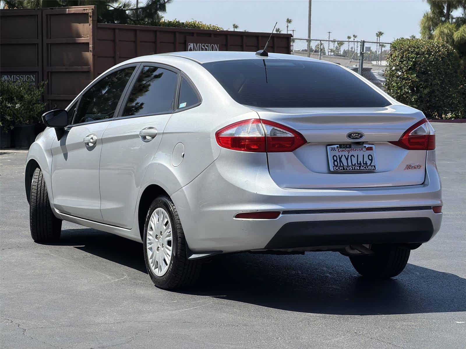 Used 2019 Ford Fiesta S FWD image 5