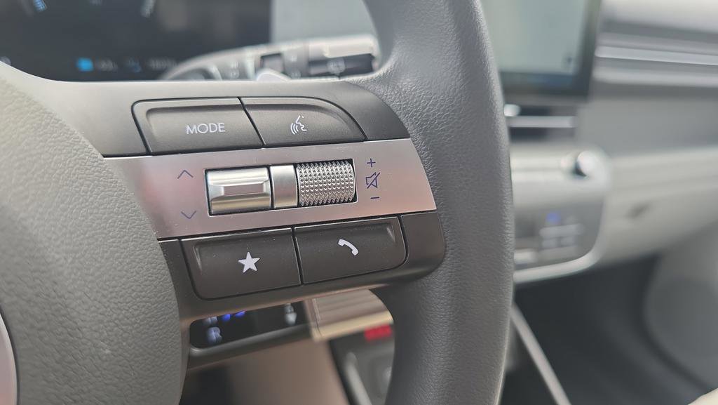 Certified 2024 Hyundai Kona SE FWD image 25