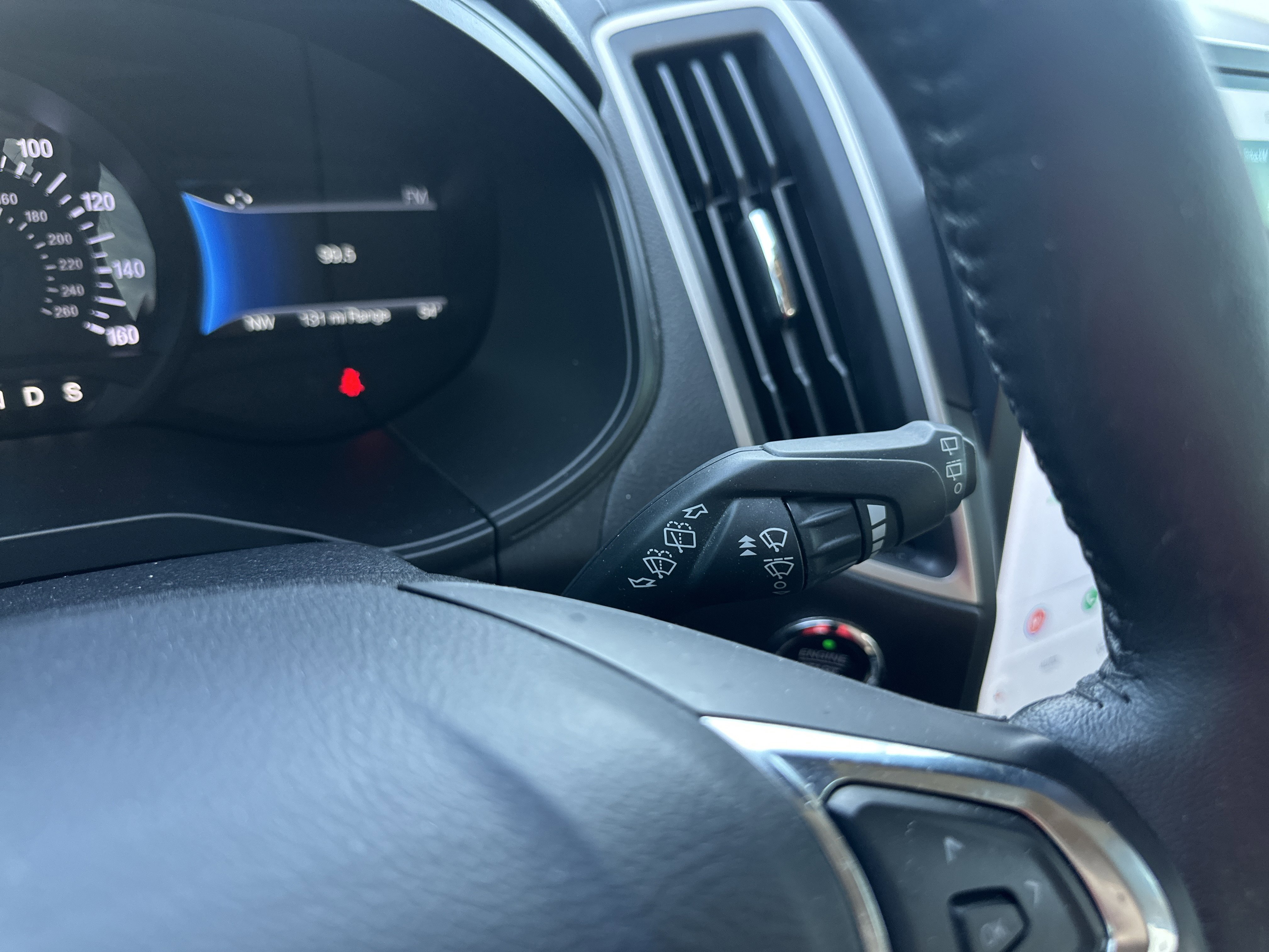 Used 2022 Ford Edge SEL w/ Convenience Package image 23