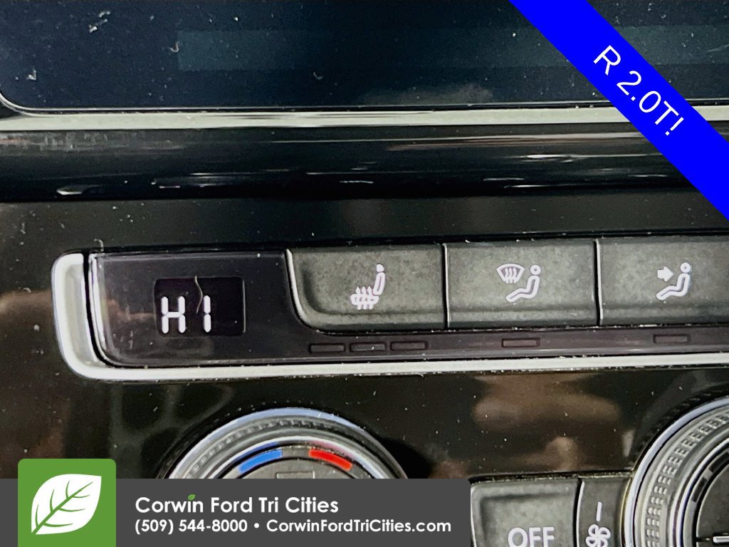Used 2019 Volkswagen Golf R 4-Door AWD/4WD image 23
