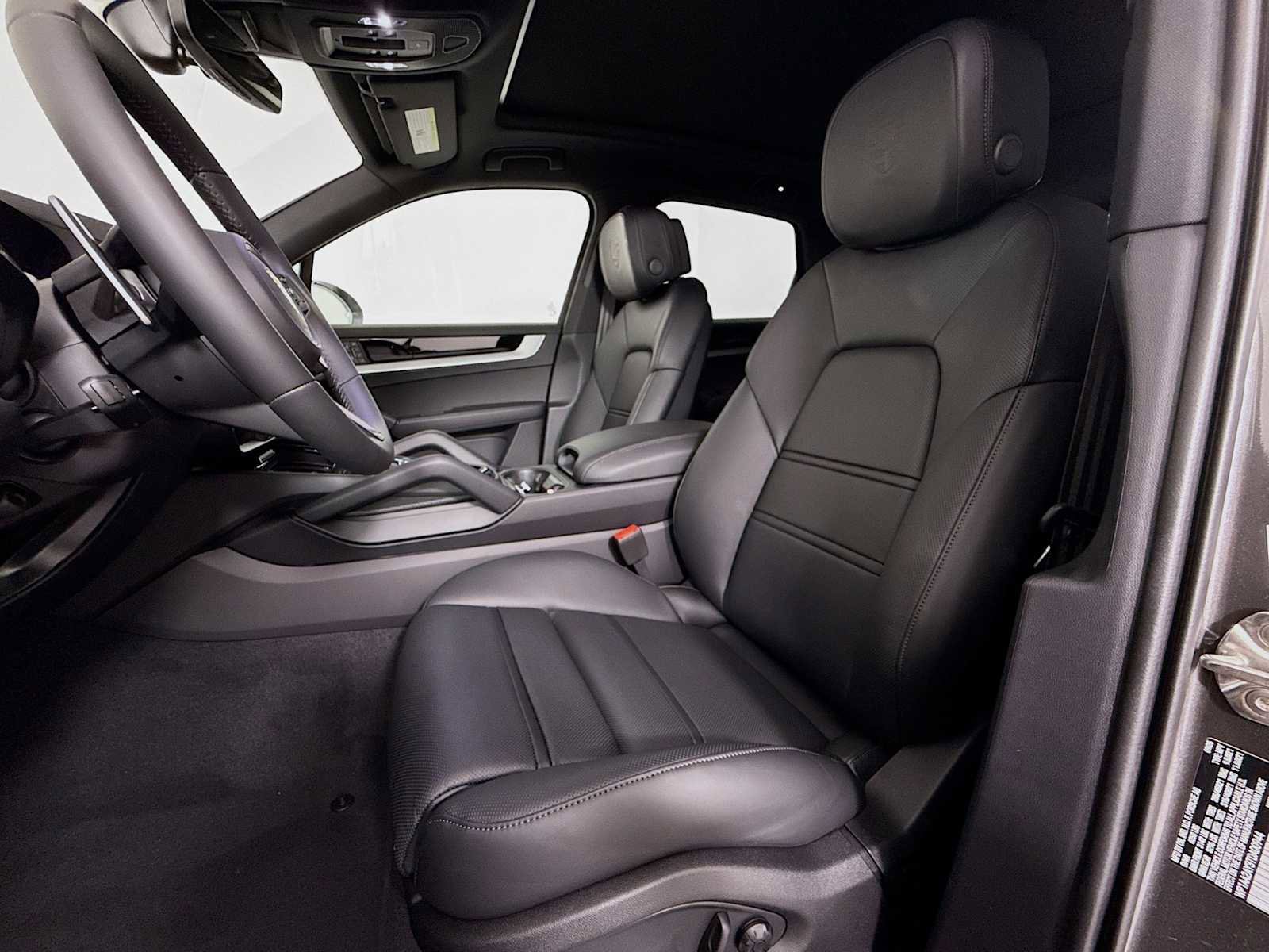 New 2026 Porsche Cayenne image 5