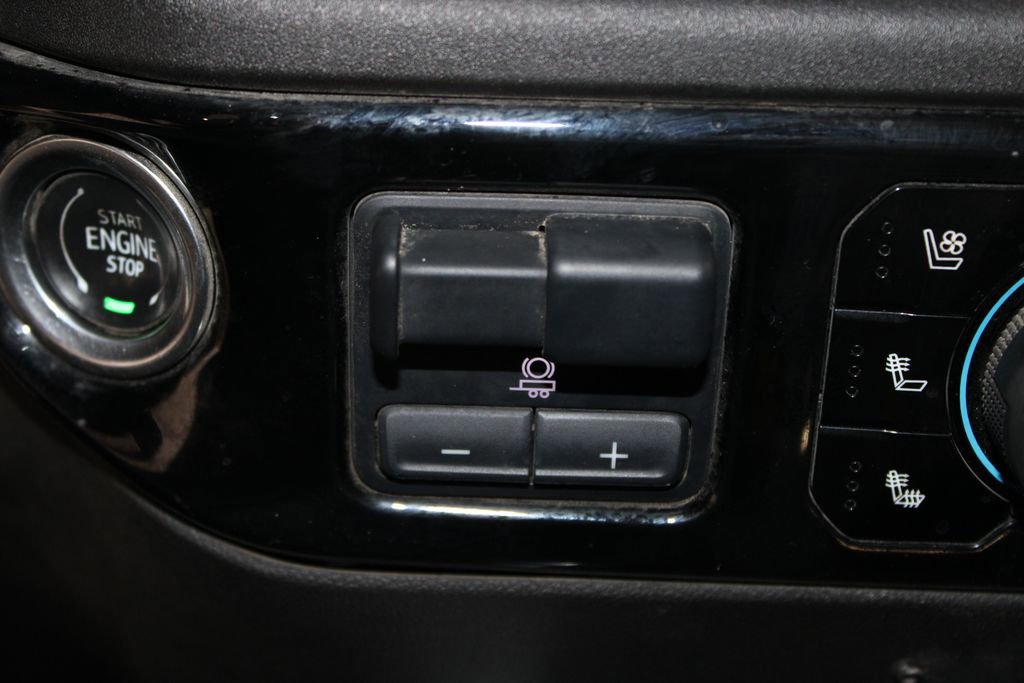 Used 2024 Chevrolet Silverado 2500 High Country w/ High Country Premium Package image 46