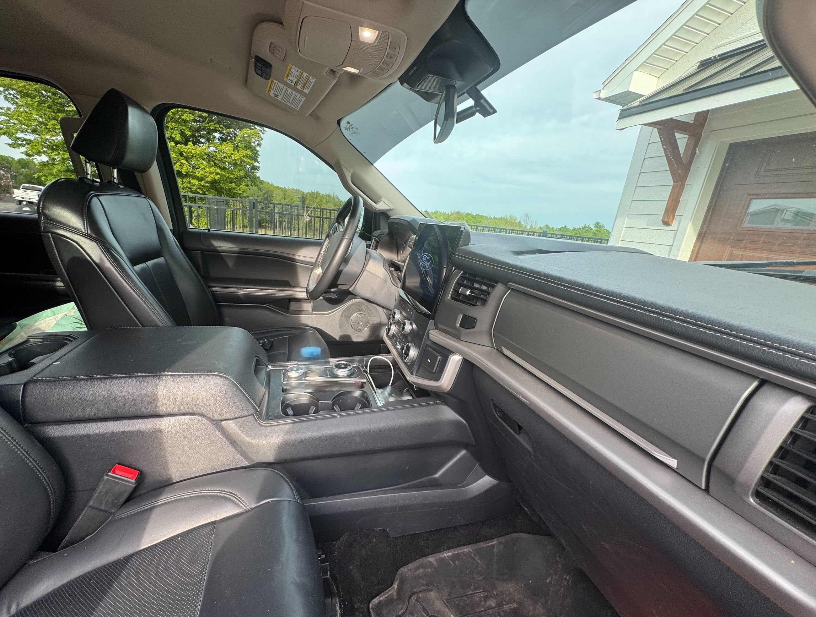 Used 2022 Ford Expedition Max XLT w/ Livery Package AWD/4WD image 7