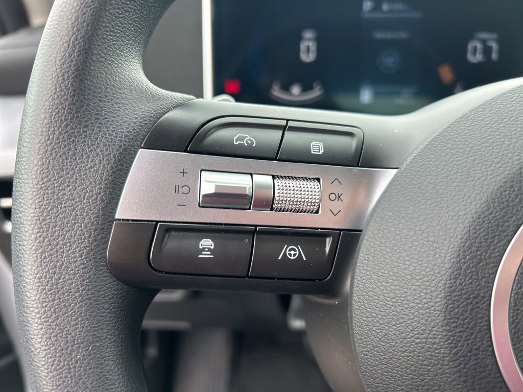 Used 2025 Hyundai Sonata SEL FWD image 17