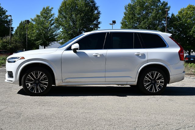 Used 2022 Volvo XC90 T6 Momentum w/ Climate Package AWD/4WD image 4