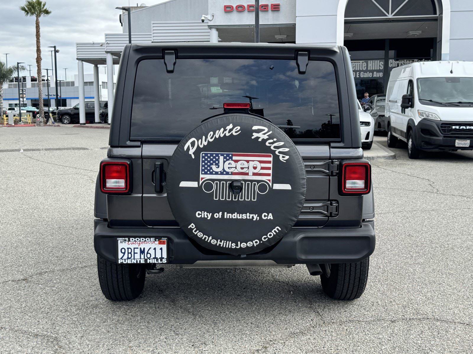 Used 2022 Jeep Wrangler Sport AWD/4WD image 5