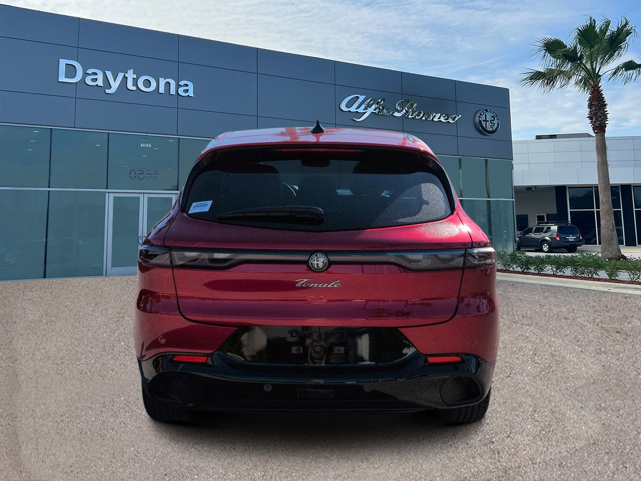New 2026 Alfa Romeo Tonale Sprint w/ Black Premium Package AWD/4WD image 4