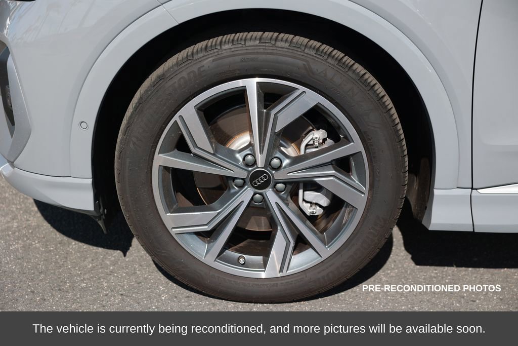 Used 2024 Audi Q4 e-tron Premium Plus w/ Premium Plus image 12