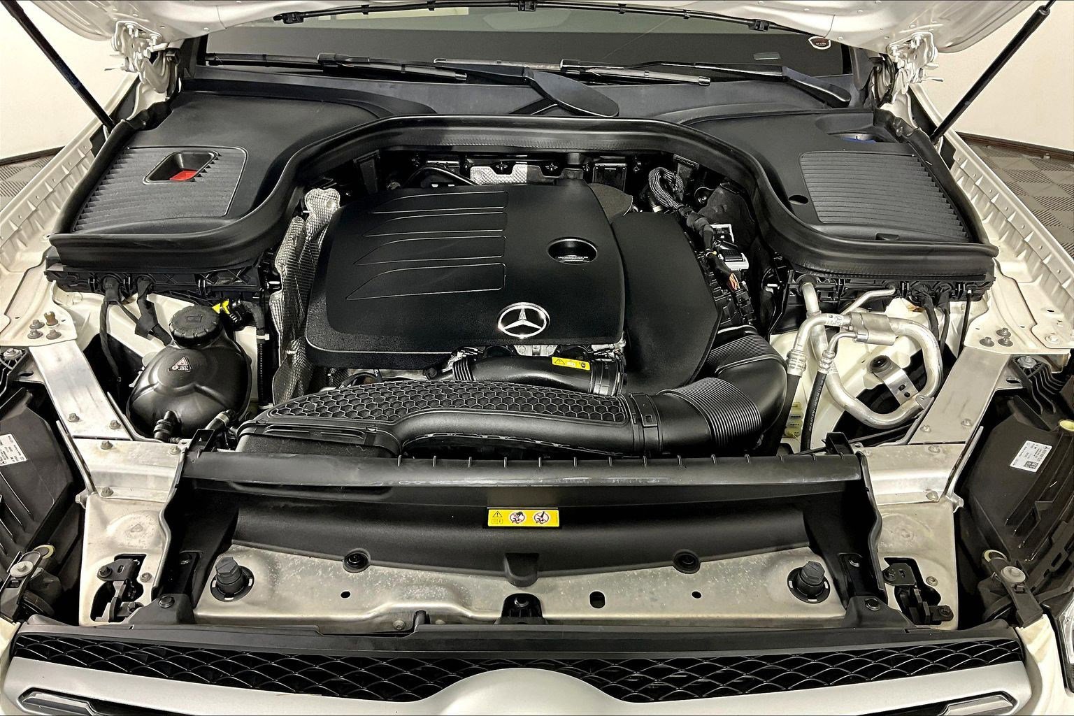 Used 2021 Mercedes-Benz GLC 300 4MATIC image 30