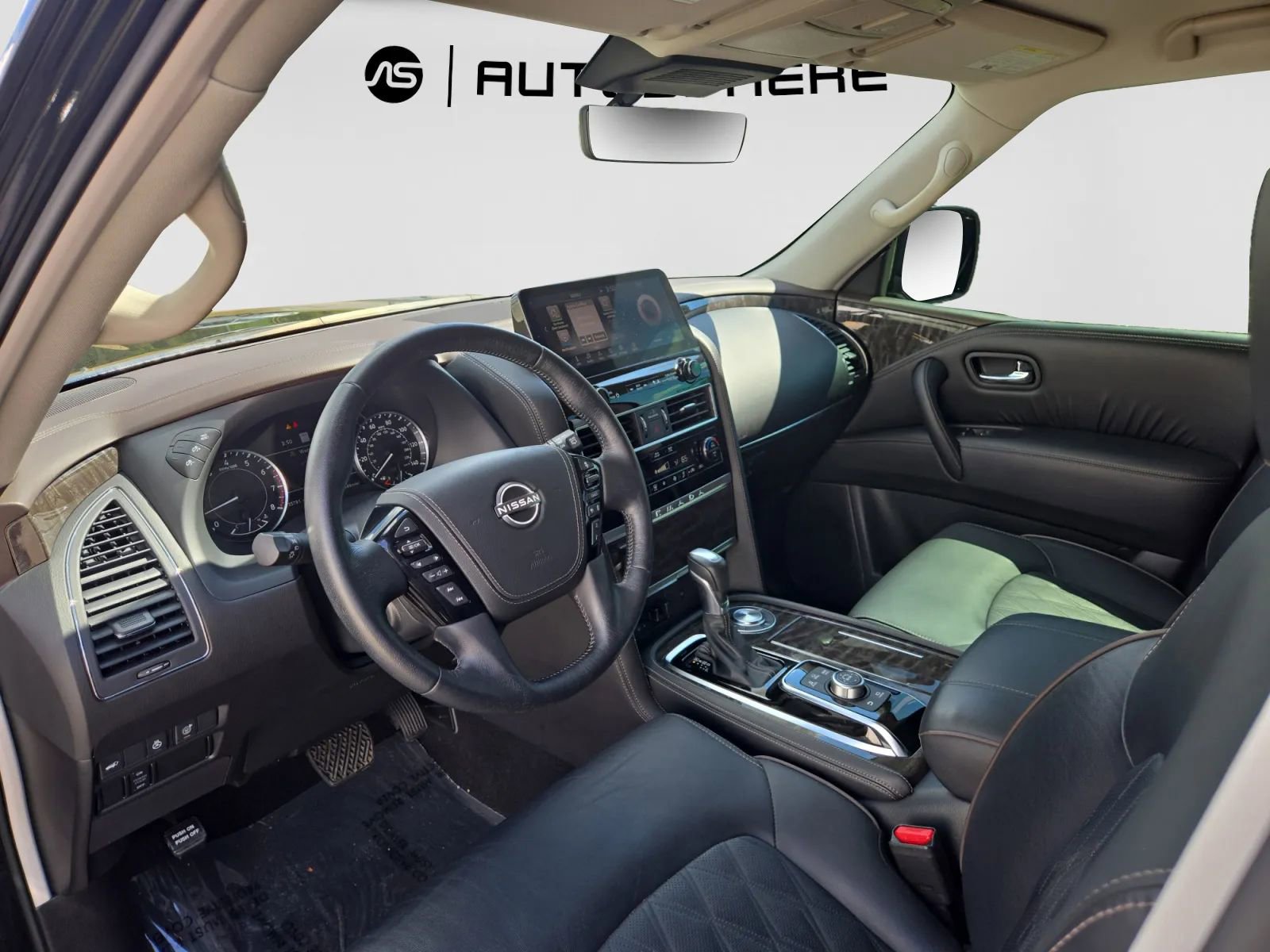 Used 2023 Nissan Armada Platinum RWD image 16