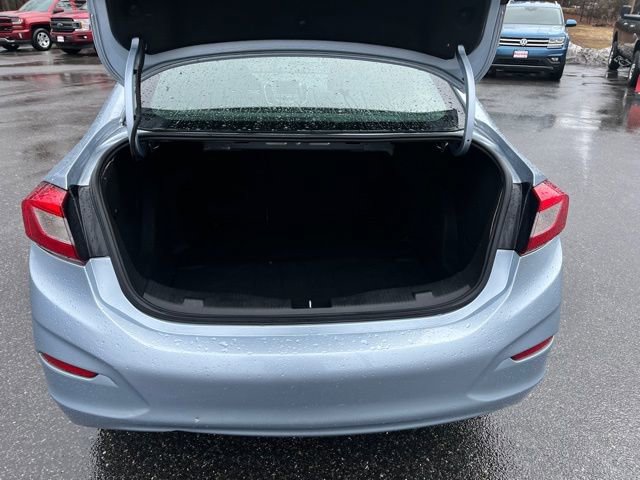 Used 2018 Chevrolet Cruze LT image 17