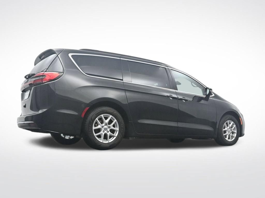 Used 2022 Chrysler Pacifica Touring-L FWD image 34