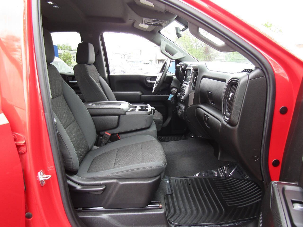 Used 2019 Chevrolet Silverado 1500 Custom w/ Custom Value Package AWD/4WD image 26