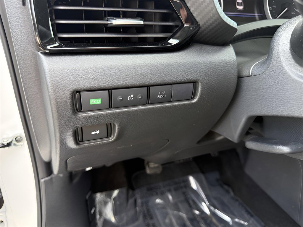 Used 2024 Nissan Sentra SV image 11