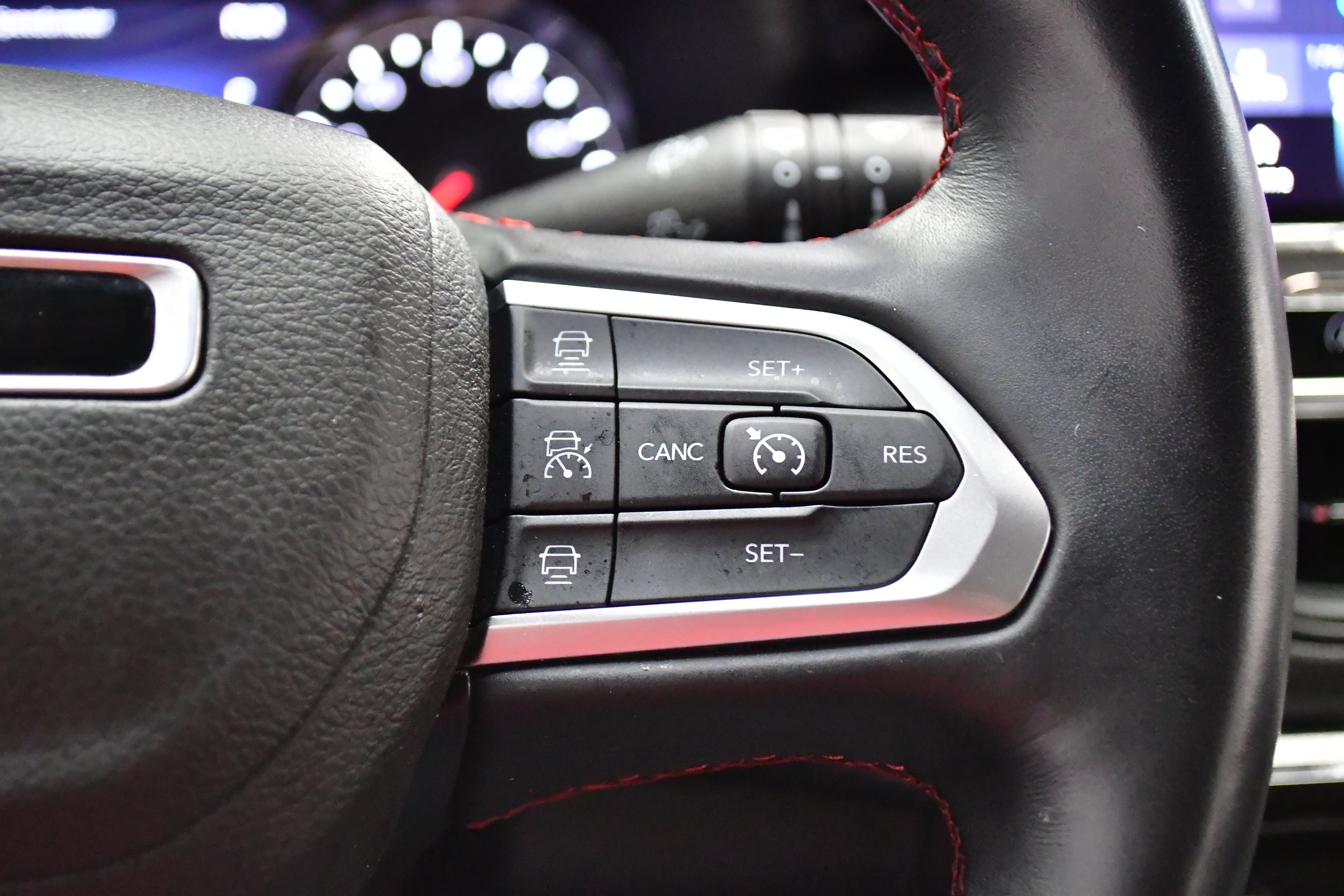 Used 2022 Jeep Compass Trailhawk w/ Trailhawk Convenience Group image 36