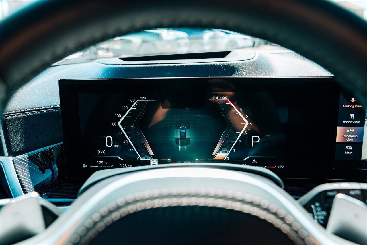 Used 2026 BMW X5 xDrive40i w/ M Sport Package image 30