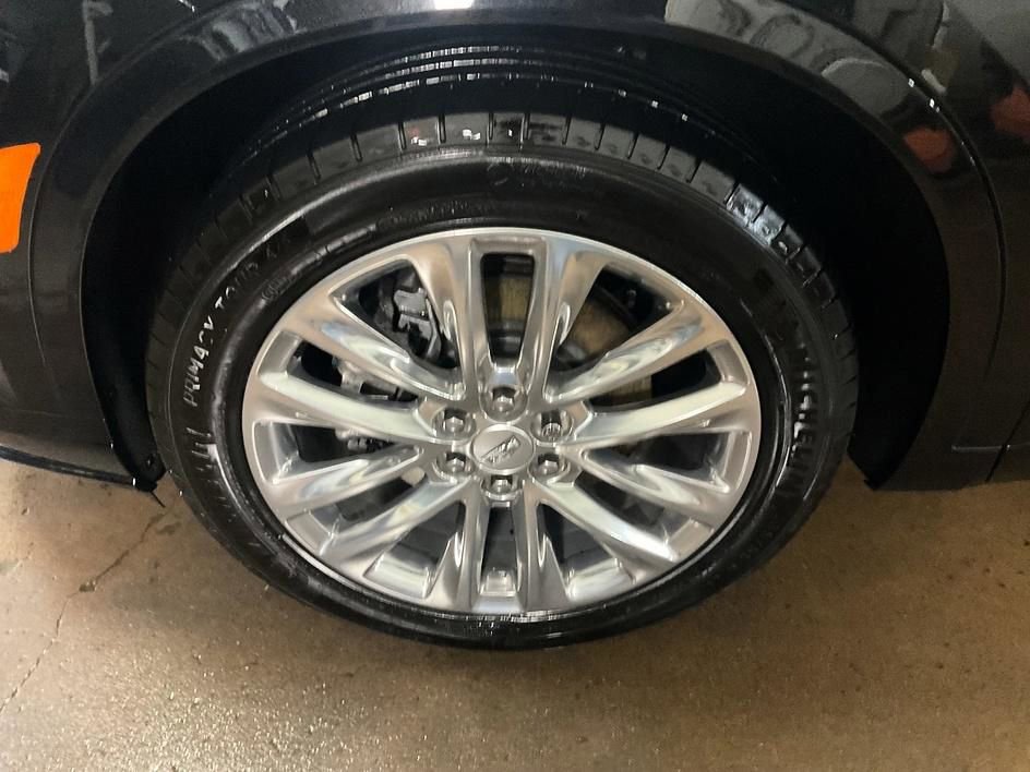 Used 2024 Cadillac XT6 Premium Luxury w/ LPO, Floor Liner Package image 13