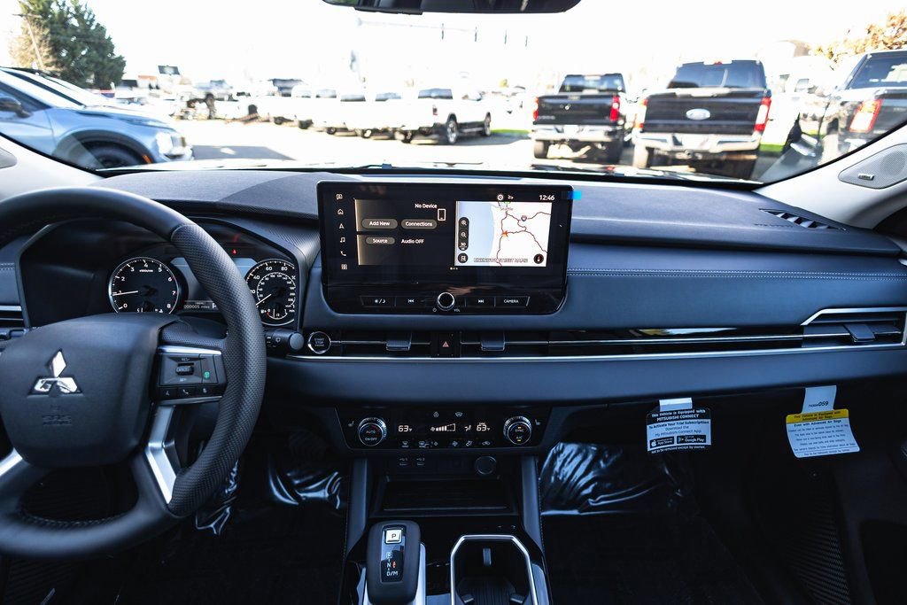 New 2026 Mitsubishi Outlander SE AWD/4WD image 28
