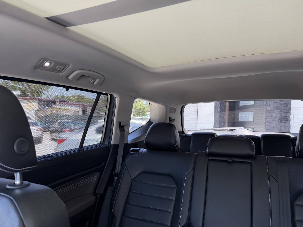 Used 2021 Volkswagen Atlas SEL Premium AWD/4WD image 17