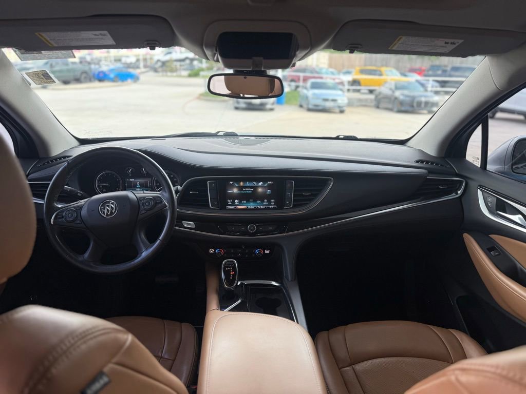 Used 2018 Buick Enclave Premium w/ Experience Buick Package FWD image 18