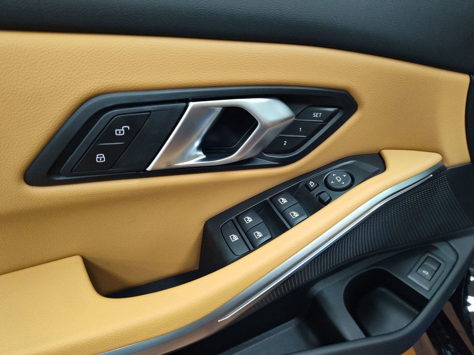 Used 2025 BMW 330i xDrive Sedan w/ Premium Package image 13