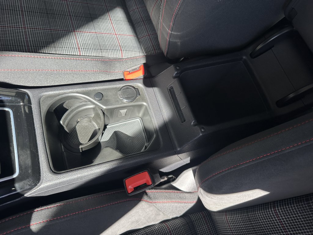 Used 2024 Volkswagen GTI SE image 30