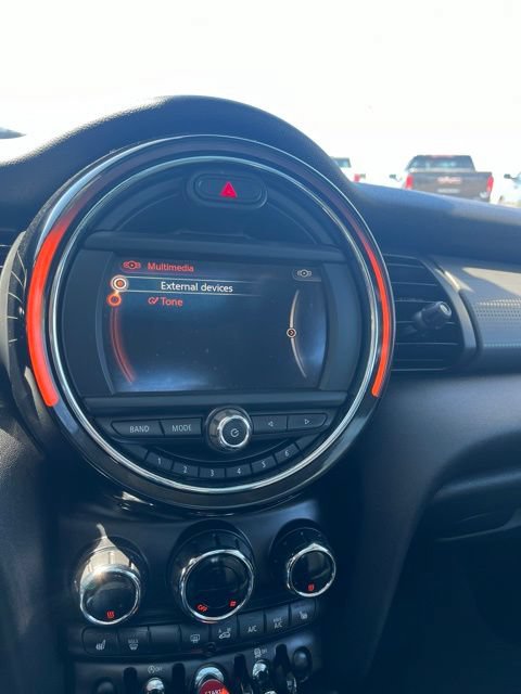 Used 2017 MINI Cooper 4-Door Hardtop FWD image 43