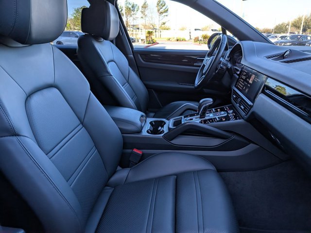 Used 2019 Porsche Cayenne image 19